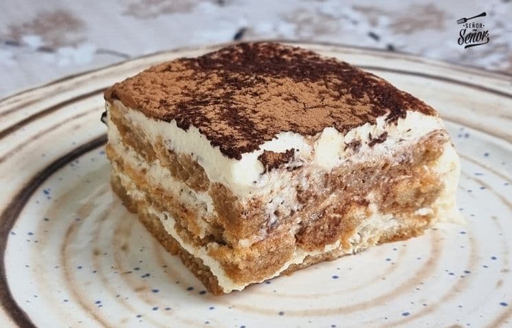 Tiramisú clásico italiano